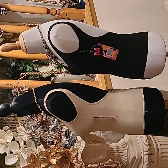 Two Magic Bodyfashion Extreme Low Back Thong Bodybriefer Pkg of 2 Black/Cream - Picture 5 of 13